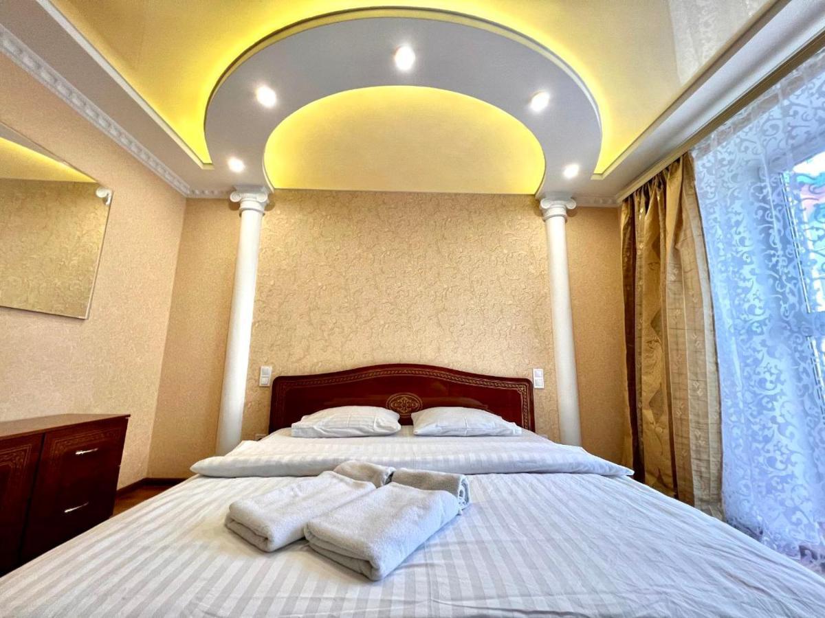 Apartpoltava Двокімнатні Апартаменти, До 6 Спальних Місць, Кутова Ванна, Корпусний Парк, Документи Для Відрядження Exteriér fotografie