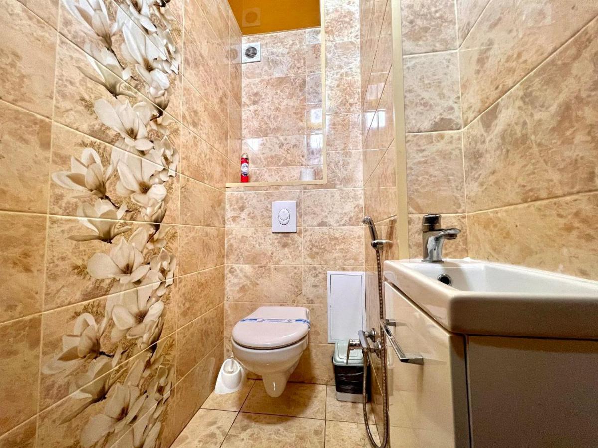 Apartpoltava Двокімнатні Апартаменти, До 6 Спальних Місць, Кутова Ванна, Корпусний Парк, Документи Для Відрядження Exteriér fotografie