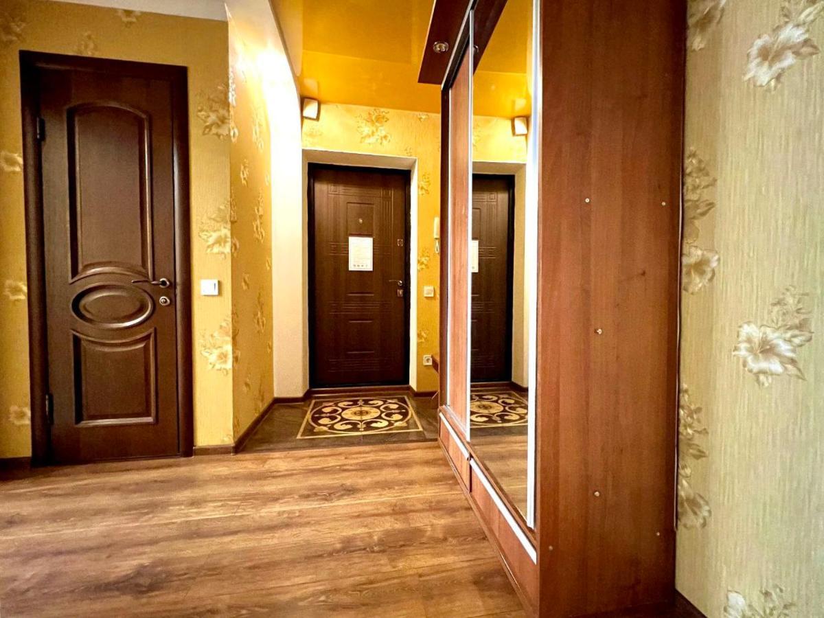 Apartpoltava Двокімнатні Апартаменти, До 6 Спальних Місць, Кутова Ванна, Корпусний Парк, Документи Для Відрядження Exteriér fotografie